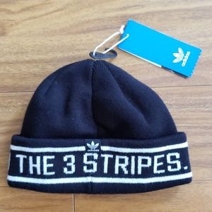 NWT - Adidas Originals Rib Logo Bean (Black)